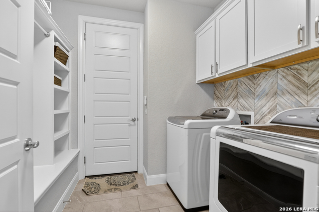 Image 24 of 30 For 8915 Monument Parke