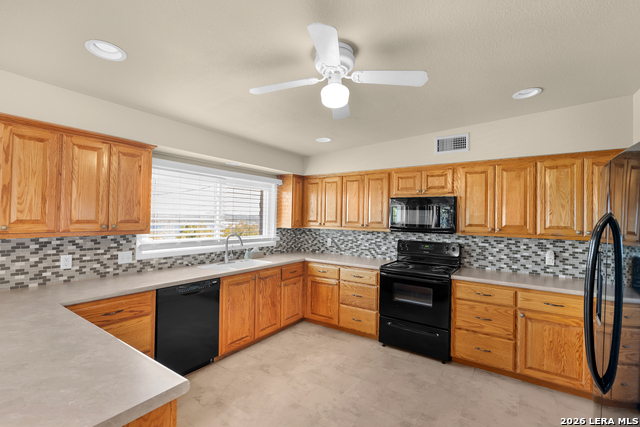 Image 10 of 48 For 1210 Skyline