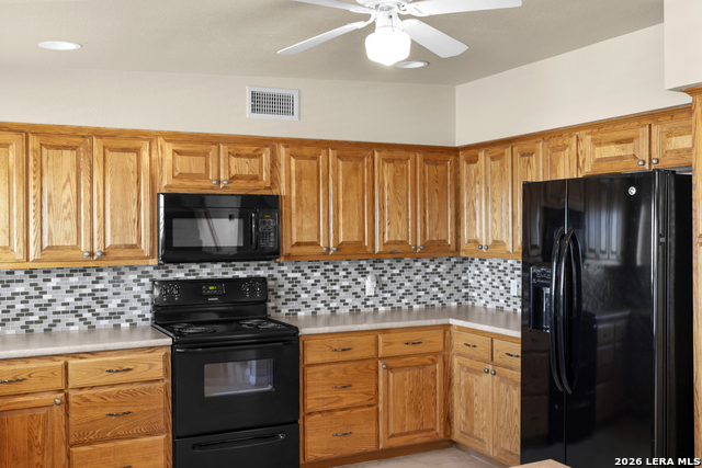 Image 12 of 48 For 1210 Skyline