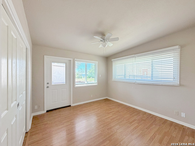 Image 23 of 48 For 1210 Skyline