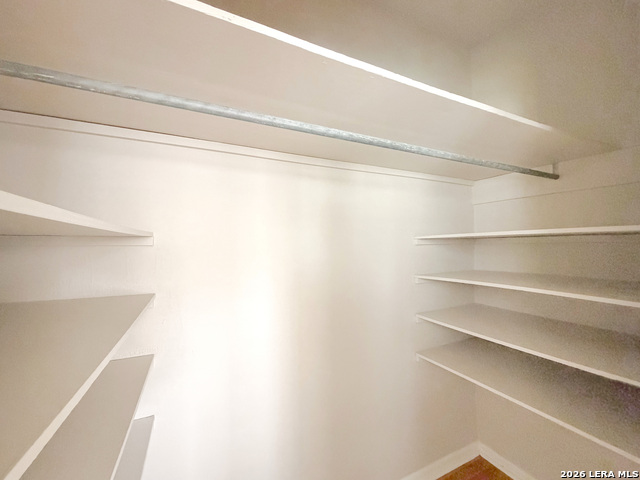 Image 24 of 48 For 1210 Skyline