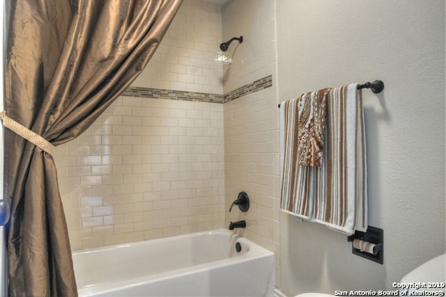 Image 15 of 18 For 4411 Western Pine Woods