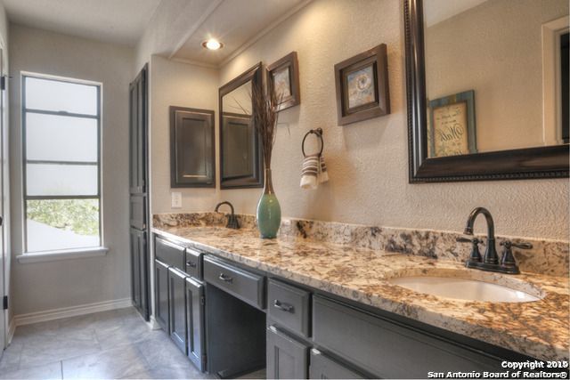 Image 16 of 18 For 4411 Western Pine Woods