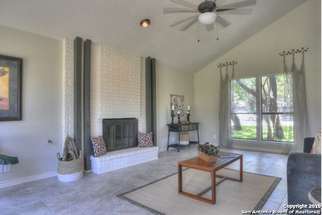 Image 3 of 18 For 4411 Western Pine Woods