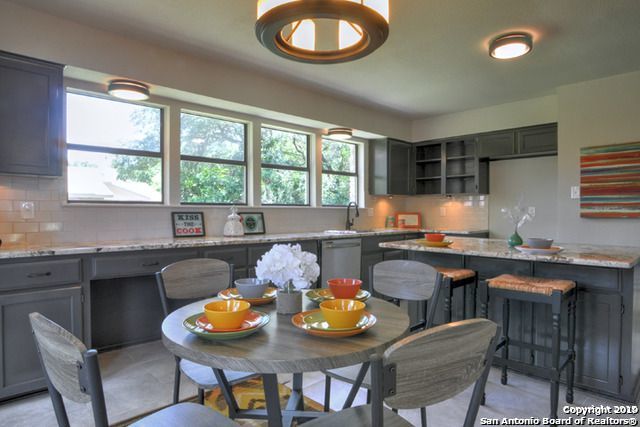 Image 7 of 18 For 4411 Western Pine Woods