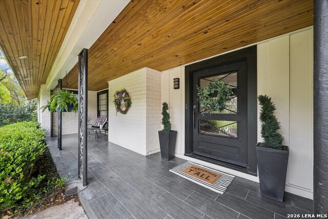 Image 4 of 34 For 1016 Wiltshire Ave