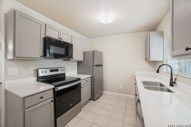 Image 12 of 25 For 10506 Bounty Dr