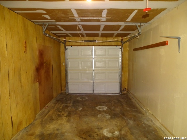 Image 12 of 21 For 5215 Meadow Rise St