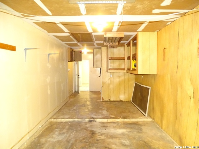 Image 13 of 21 For 5215 Meadow Rise St