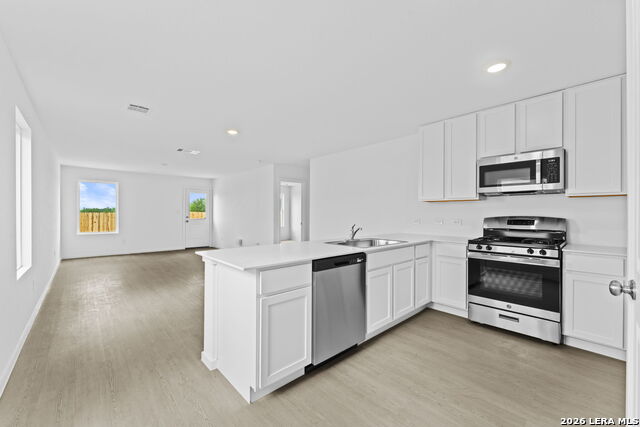 Image 11 of 24 For 12827 Kathleen St