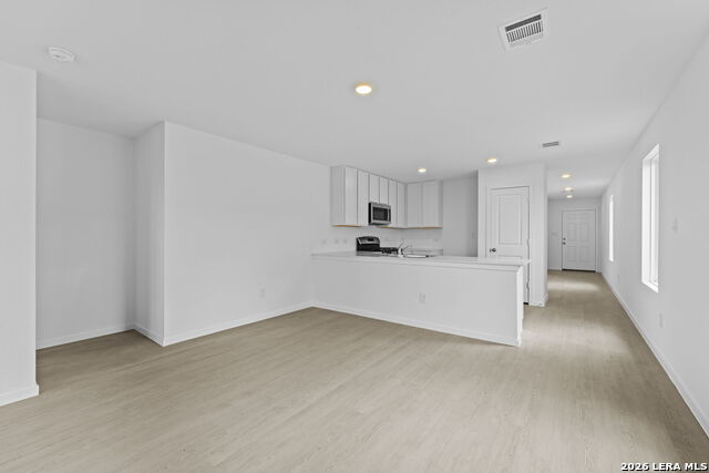 Image 16 of 24 For 12827 Kathleen St