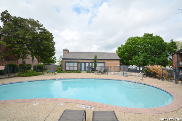 Image 16 of 19 For 4803 Hamilton Wolfe Road  704