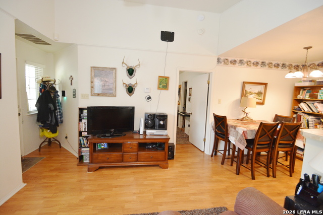 Image 3 of 19 For 4803 Hamilton Wolfe Road  704