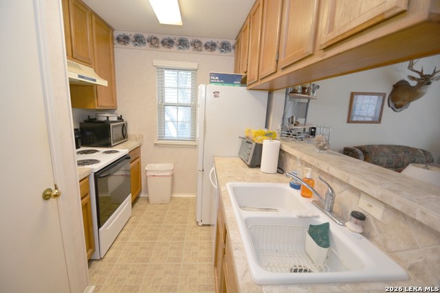 Image 7 of 19 For 4803 Hamilton Wolfe Road  704