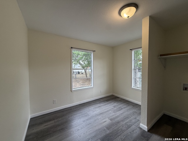 Image 13 of 19 For 3103 Neptune St