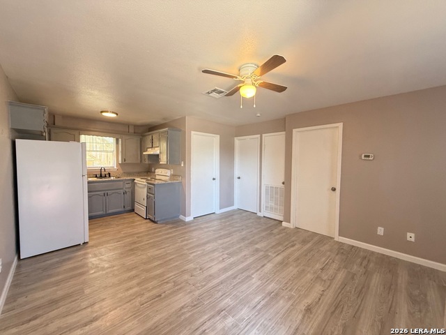 Image 3 of 10 For 1405 Donaldson  202