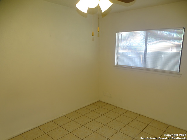 Image 15 of 25 For 9819 Valley Villa