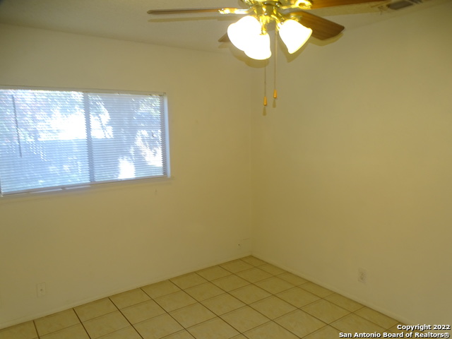 Image 16 of 25 For 9819 Valley Villa