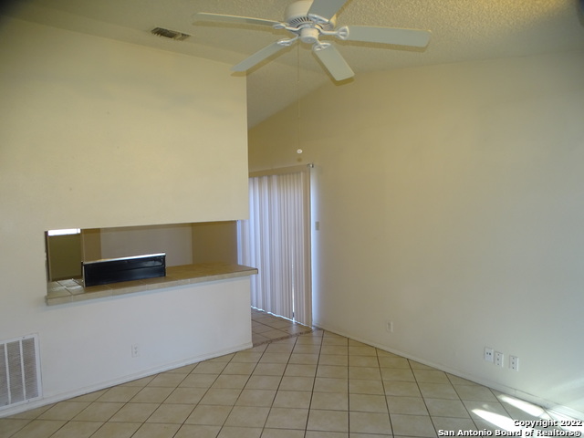 Image 3 of 25 For 9819 Valley Villa