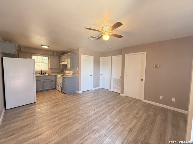 Image 4 of 10 For 1405 Donaldson  204