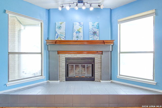 Image 10 of 39 For 14014 Shire Oak St