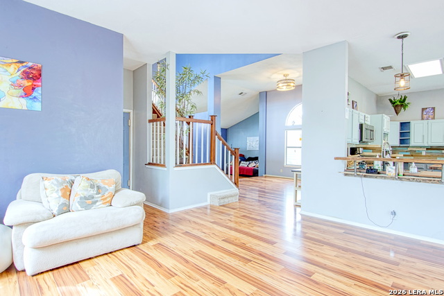 Image 14 of 39 For 14014 Shire Oak St