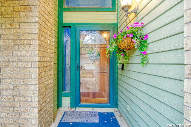 Image 2 of 39 For 14014 Shire Oak St