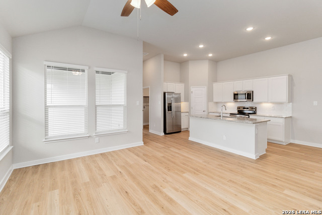 Image 9 of 31 For 321-325 Colgin Dr