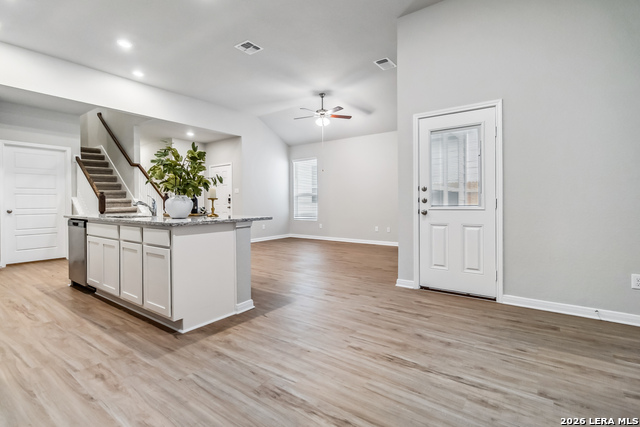 Image 13 of 35 For 314-318 Colgin Dr