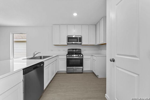 Image 16 of 22 For 12831 Kathleen St