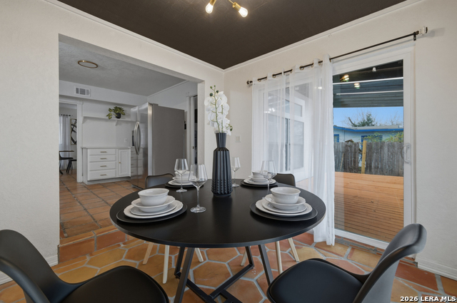 Image 13 of 35 For 7914 Windlake St