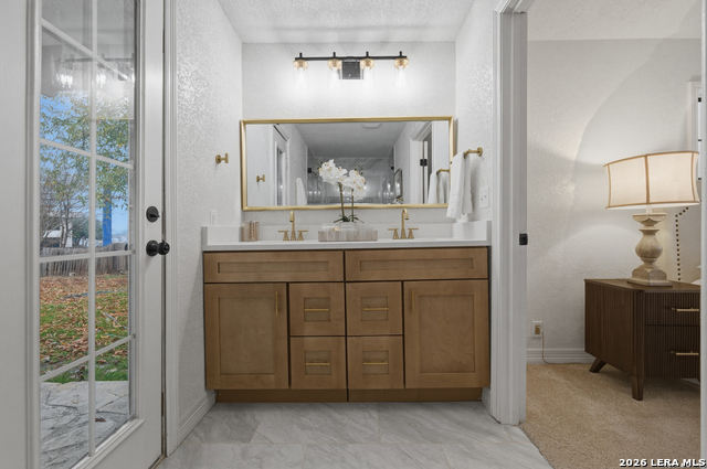 Image 17 of 35 For 7914 Windlake St