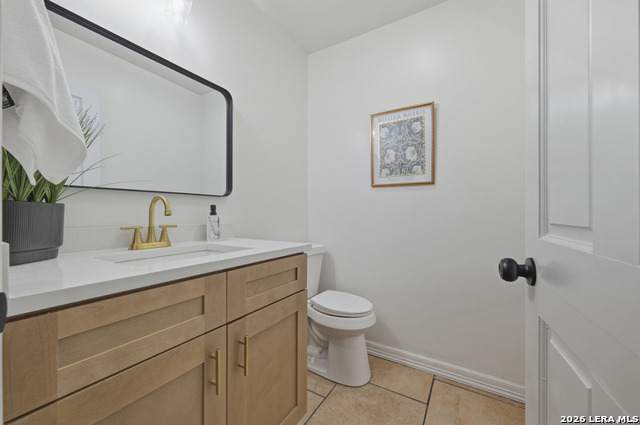 Image 19 of 35 For 7914 Windlake St