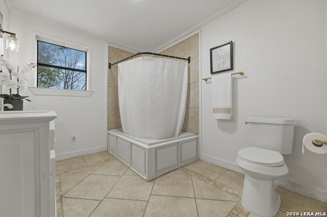 Image 25 of 35 For 7914 Windlake St