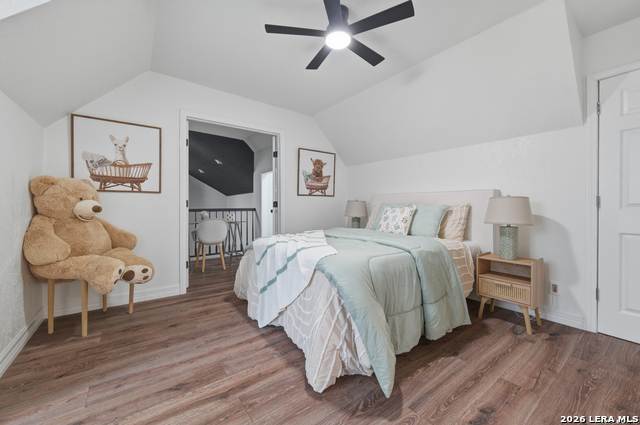 Image 26 of 35 For 7914 Windlake St