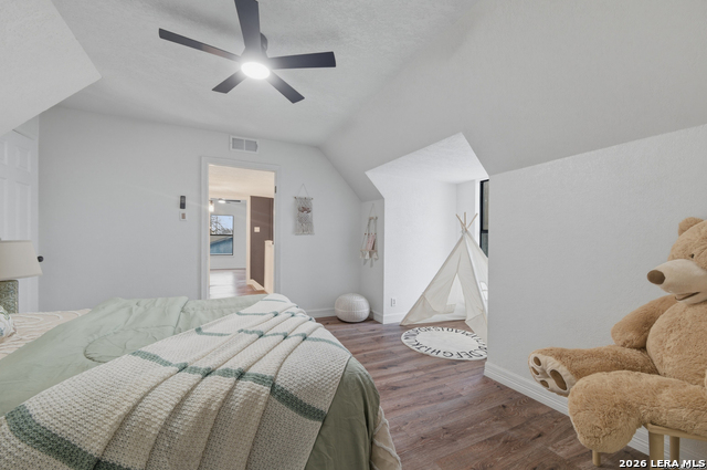 Image 27 of 35 For 7914 Windlake St