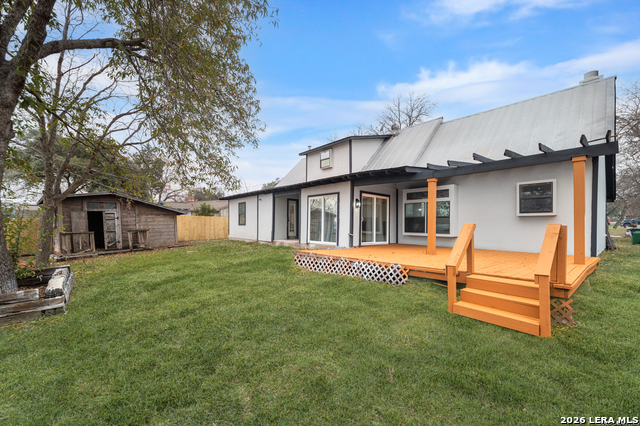 Image 34 of 35 For 7914 Windlake St