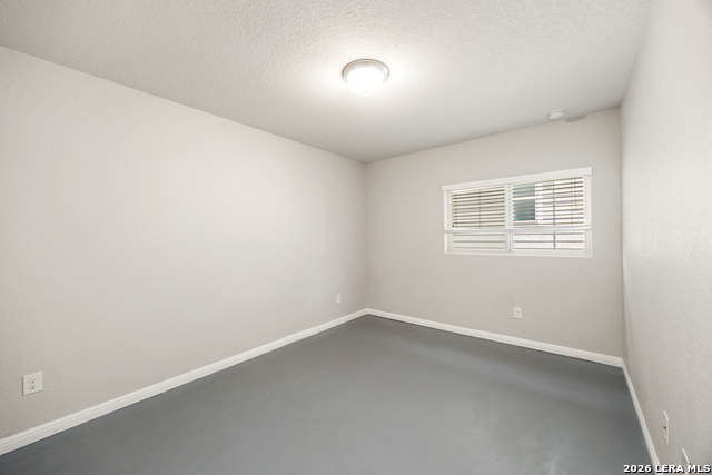 Image 26 of 35 For 11344 Silver Rose