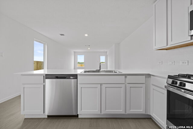 Image 11 of 22 For 12707 Kathleen St