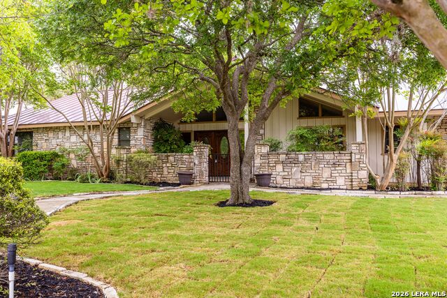 Details for 207 Spring Mill Dr, Kerrville, TX 78028