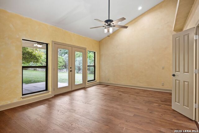 Listing photo id 12 for 207 Spring Mill Dr