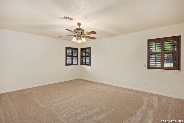 Listing photo id 21 for 207 Spring Mill Dr