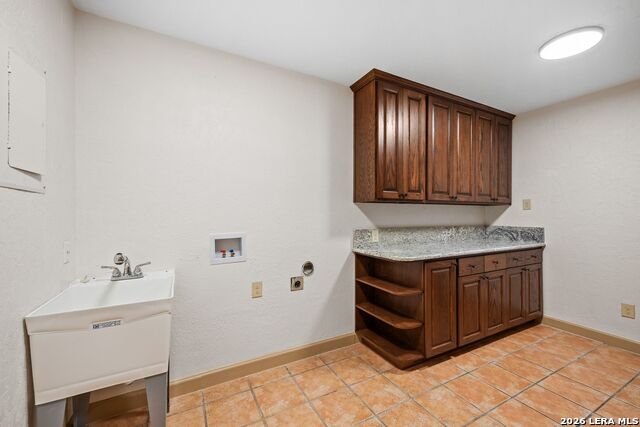 Listing photo id 28 for 207 Spring Mill Dr