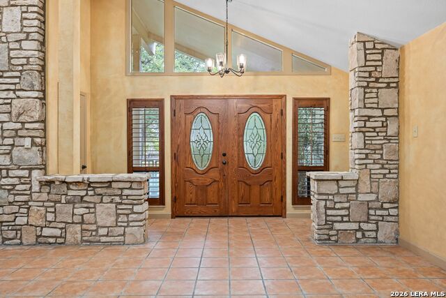 Listing photo id 2 for 207 Spring Mill Dr