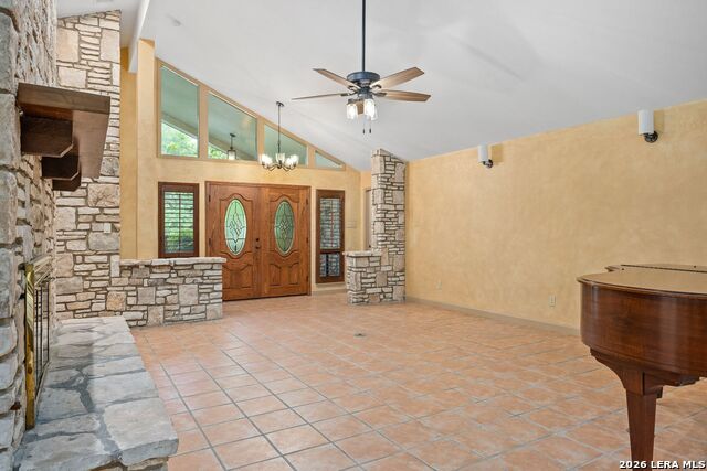 Listing photo id 5 for 207 Spring Mill Dr