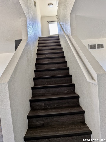 Image 7 of 20 For 9710 Amber Cove