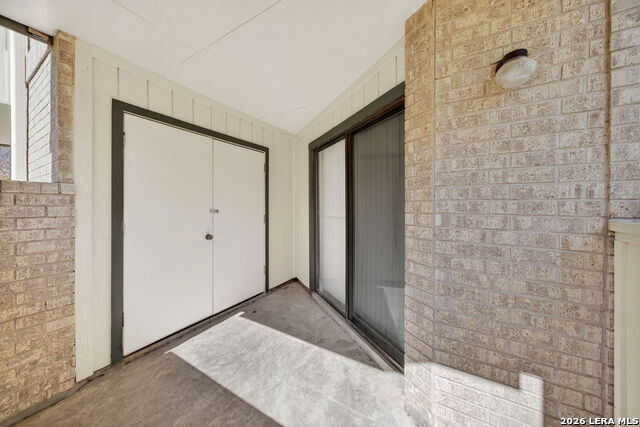 Image 29 of 33 For 11843 Braesview  2311