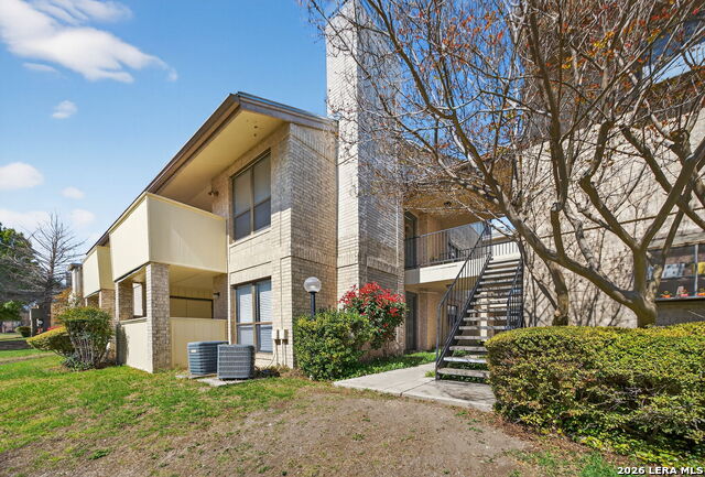 Image 30 of 33 For 11843 Braesview  2311