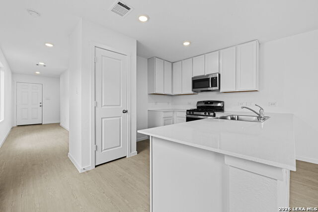 Image 10 of 20 For 12631 Kathleen St