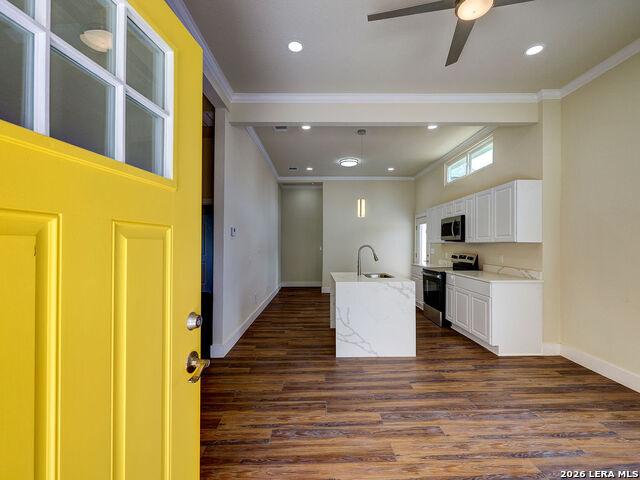 Image 13 of 42 For 1113 Burleson